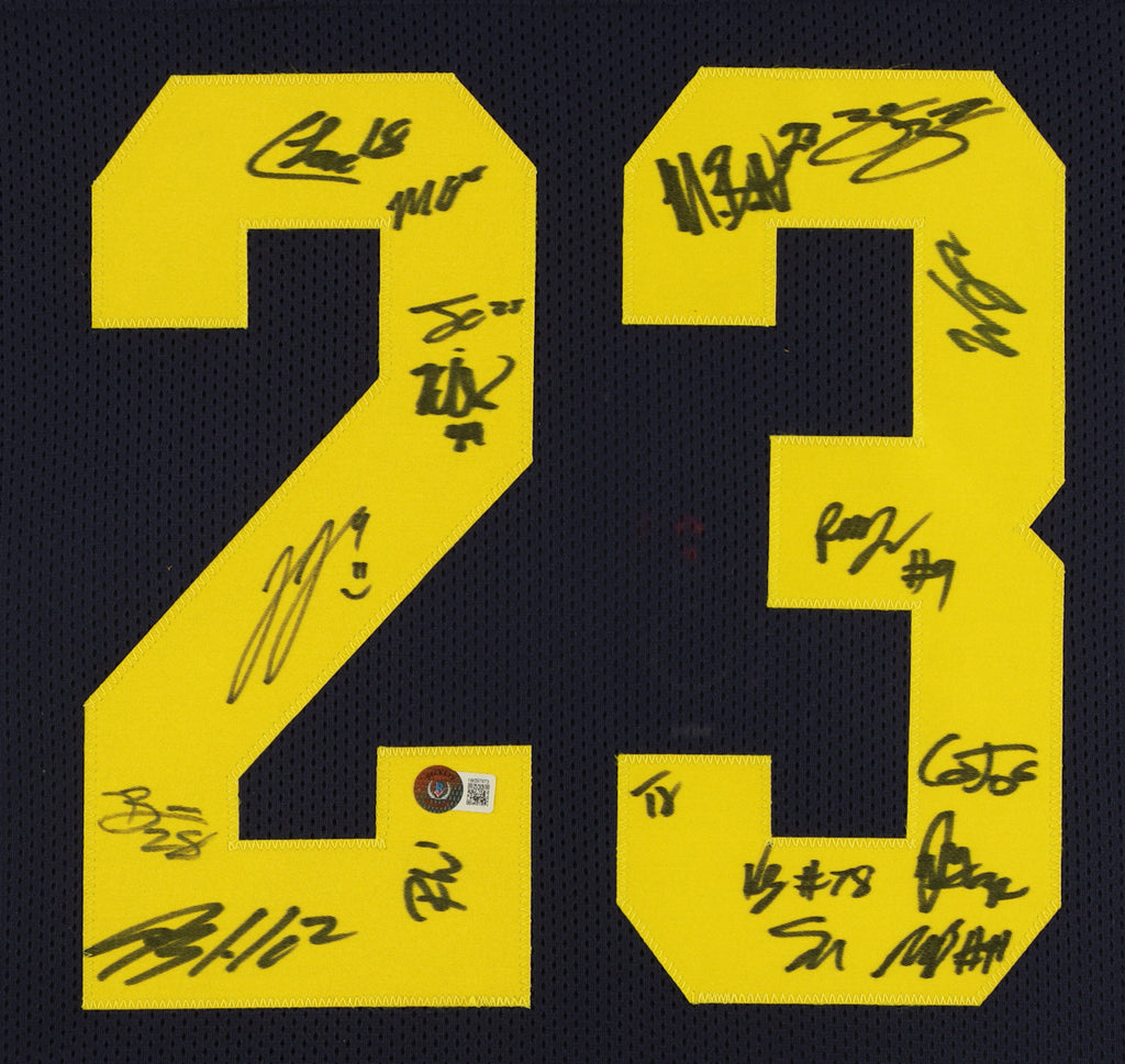 2023 Michigan Wolverines National Champions CUSTOM Framed Jersey Display Signed by 18 - Beckett Item: 2023 N